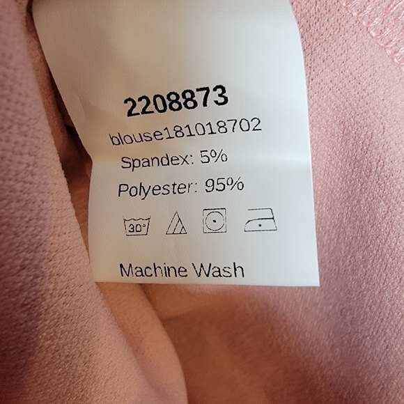 SHEIN Self Belted Dip Hem Top - Picture 14 of 15